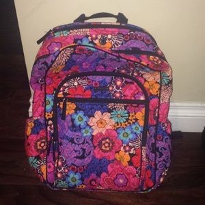 VB Campus Tech Backpack
IN FLORAL FIESTA like new!